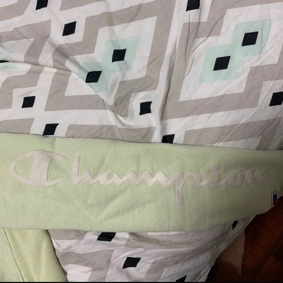 Mint green champion hoodie - Picture 3 of 7